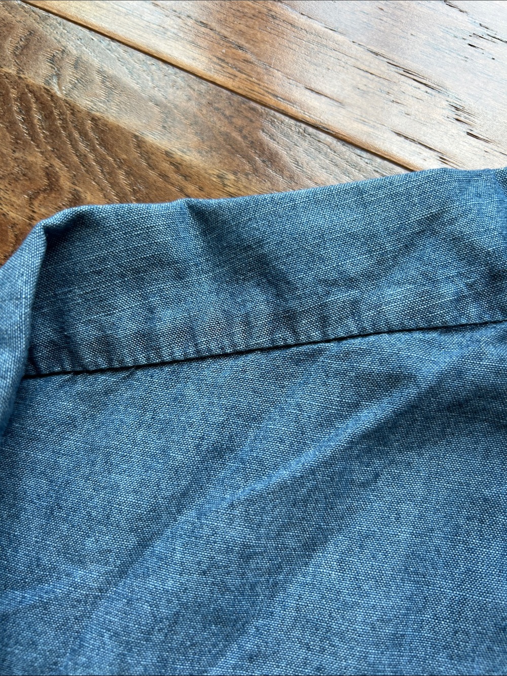 Chico's Women’s Blue shirt Size 2 - Picture 8 of 9